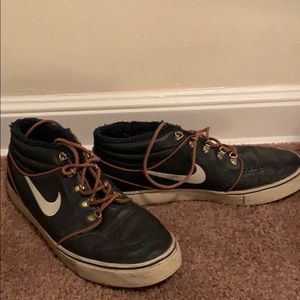 Obsidian Nike Janoski Mid-Tops